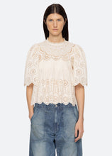 Load image into Gallery viewer, Lainey S/S Top