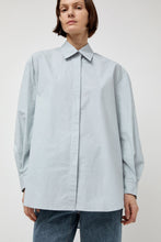 Load image into Gallery viewer, Amomento Oversized Shirt in Blue