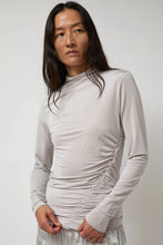 Load image into Gallery viewer, Anggae Light Jersey Slim Shirring Top in Silver