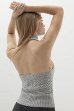 Load image into Gallery viewer, RUNA CABLE KNIT CASHMERE HALTER