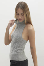 Load image into Gallery viewer, RUNA CABLE KNIT CASHMERE HALTER