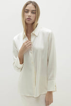 Load image into Gallery viewer, SUVI SILK BUTTON-UP SHIRT