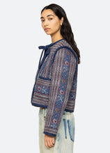 Load image into Gallery viewer, Valeria Quilted Jacket