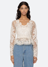 Load image into Gallery viewer, Gianna L/S Top