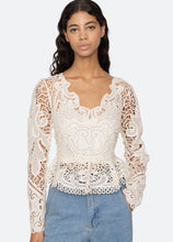 Load image into Gallery viewer, Gianna L/S Top